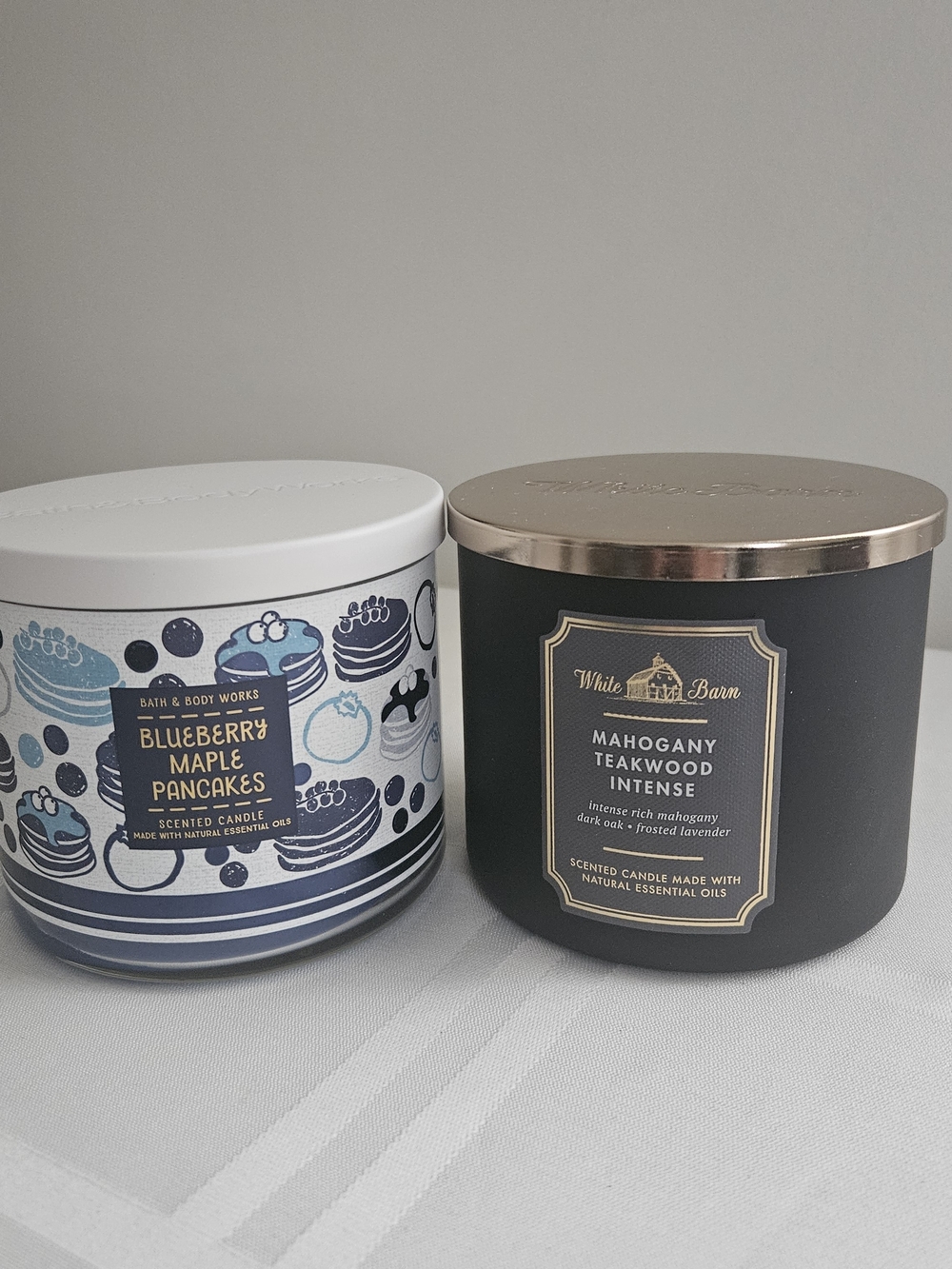 Bath & Body Works Blueberry Maple Pancakes & Mahogony Teakwood Candles - Bundle